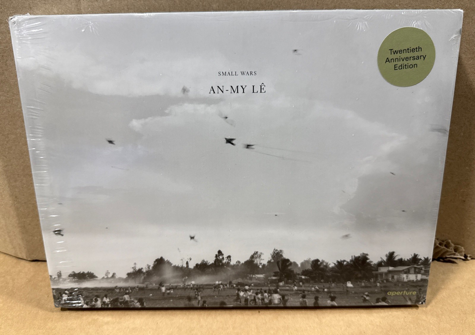 An-My lê: Small Wars : Twentieth Anniversary Edition by Ocean Vuong Ocean (2025,