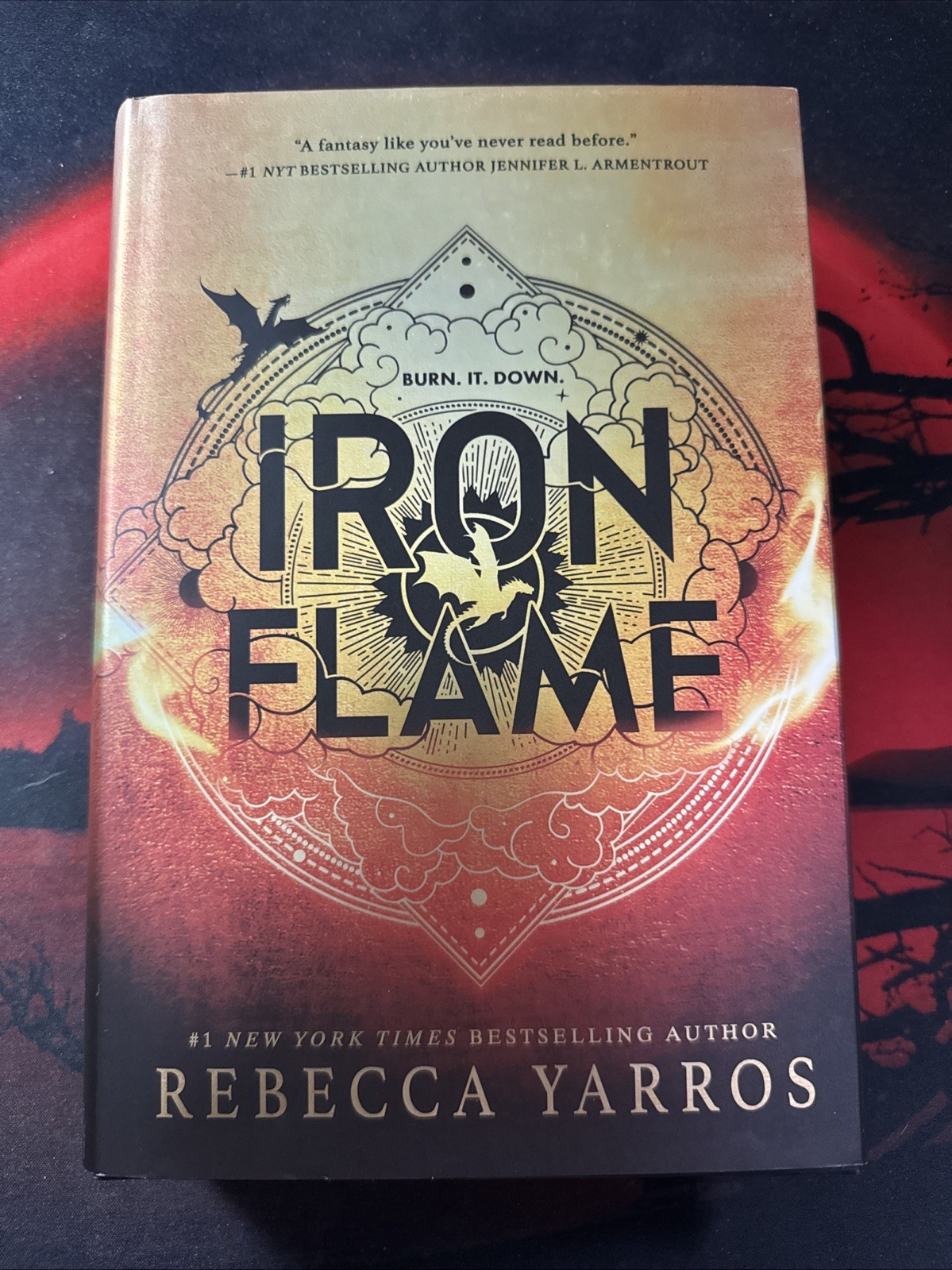 Iron Flame (Standard Edition) (The Empyrean, 2) Hardcover
