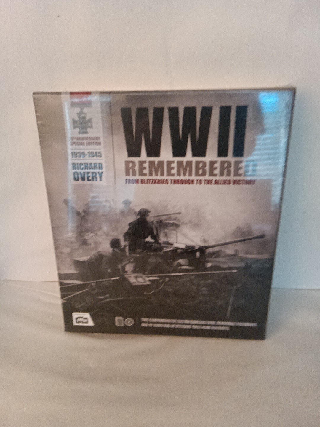 IWM Second World War Remembered: 1939-1945 by Richard Overy Mixed media product