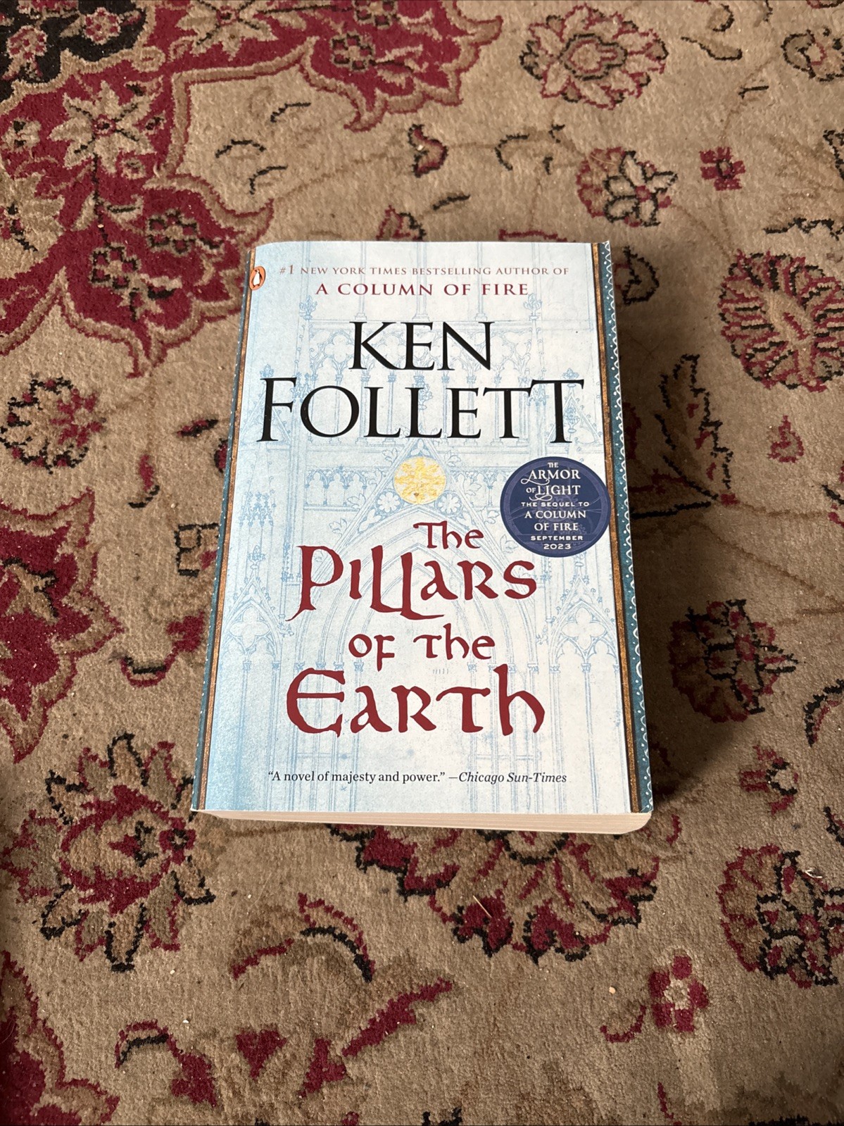 Pillars of the Earth : A Novel by Ken Follett (1990, Mass Market)