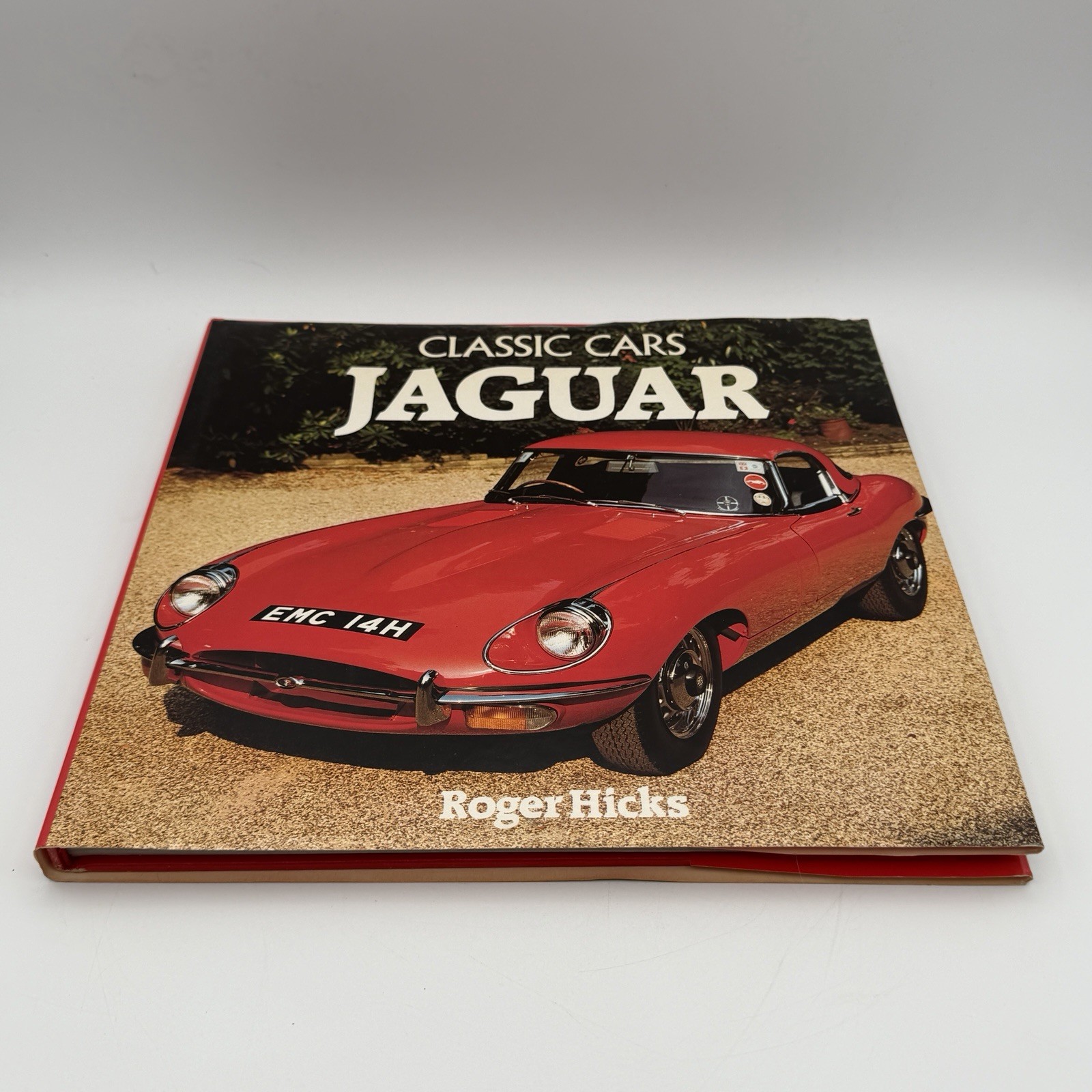 Classic Cars Jaguar by Roger Hicks Book w/ Dust Jacket