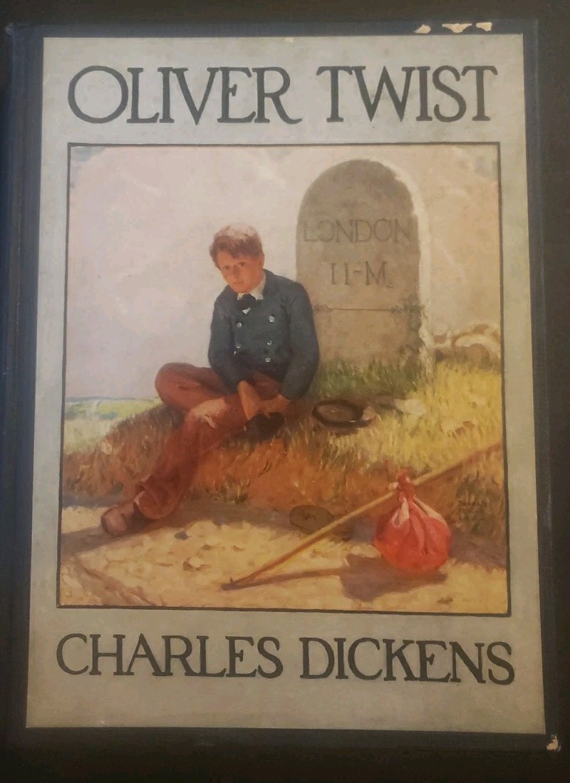 Oliver Twist by Charles Dickens, Pictures by Donald Teague 1926 HC AC 414 pages
