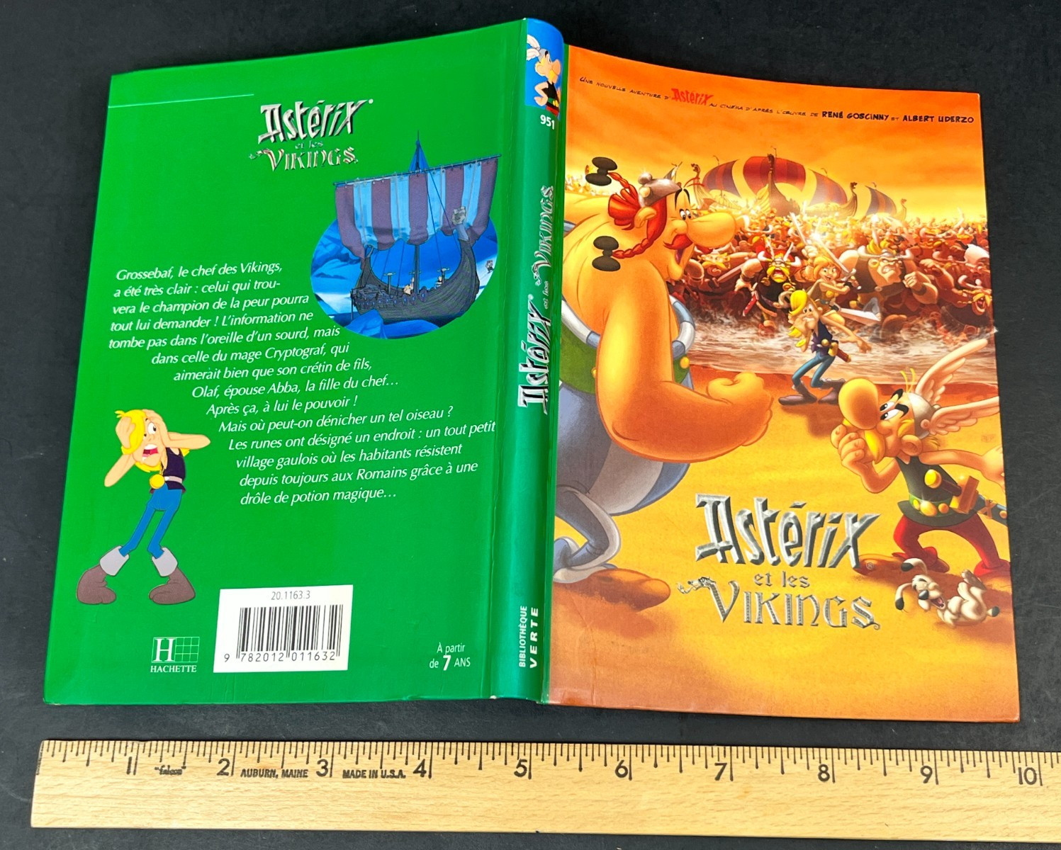 Asterix et les Vikings FRENCH Language TEXT Story Pocket Book Hachette 2006