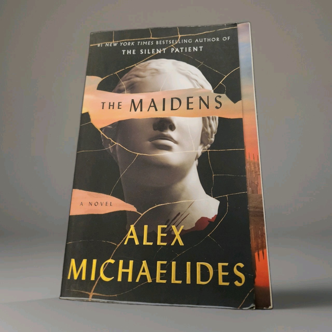 The Maidens by Alex Michaelides Trade Paperback 2022 Psychological Thriller