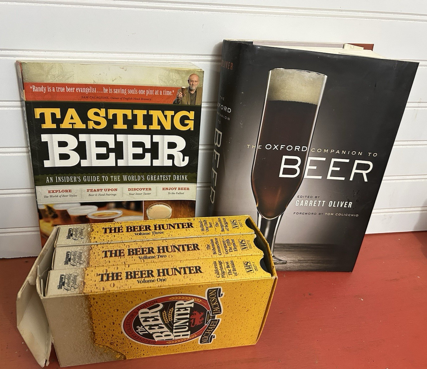Beer Books 2 & 3 VHS Lot Oxford Companion HC Tasting Beer Mosher Beer Hunter Lot