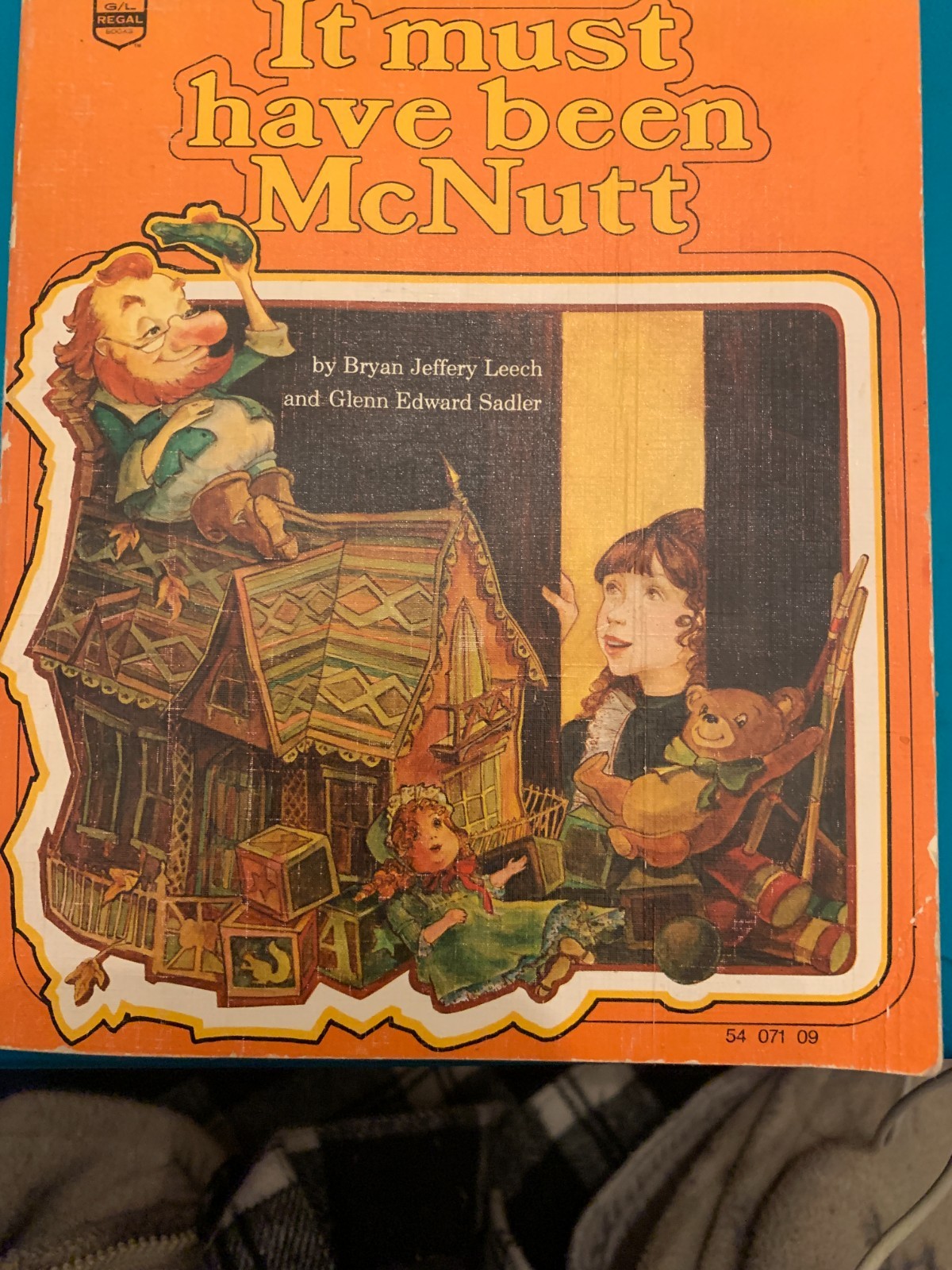 It Must Have Been McNutt by Bryan Leach & Sadler- 1974 softcover 124 pages -VG