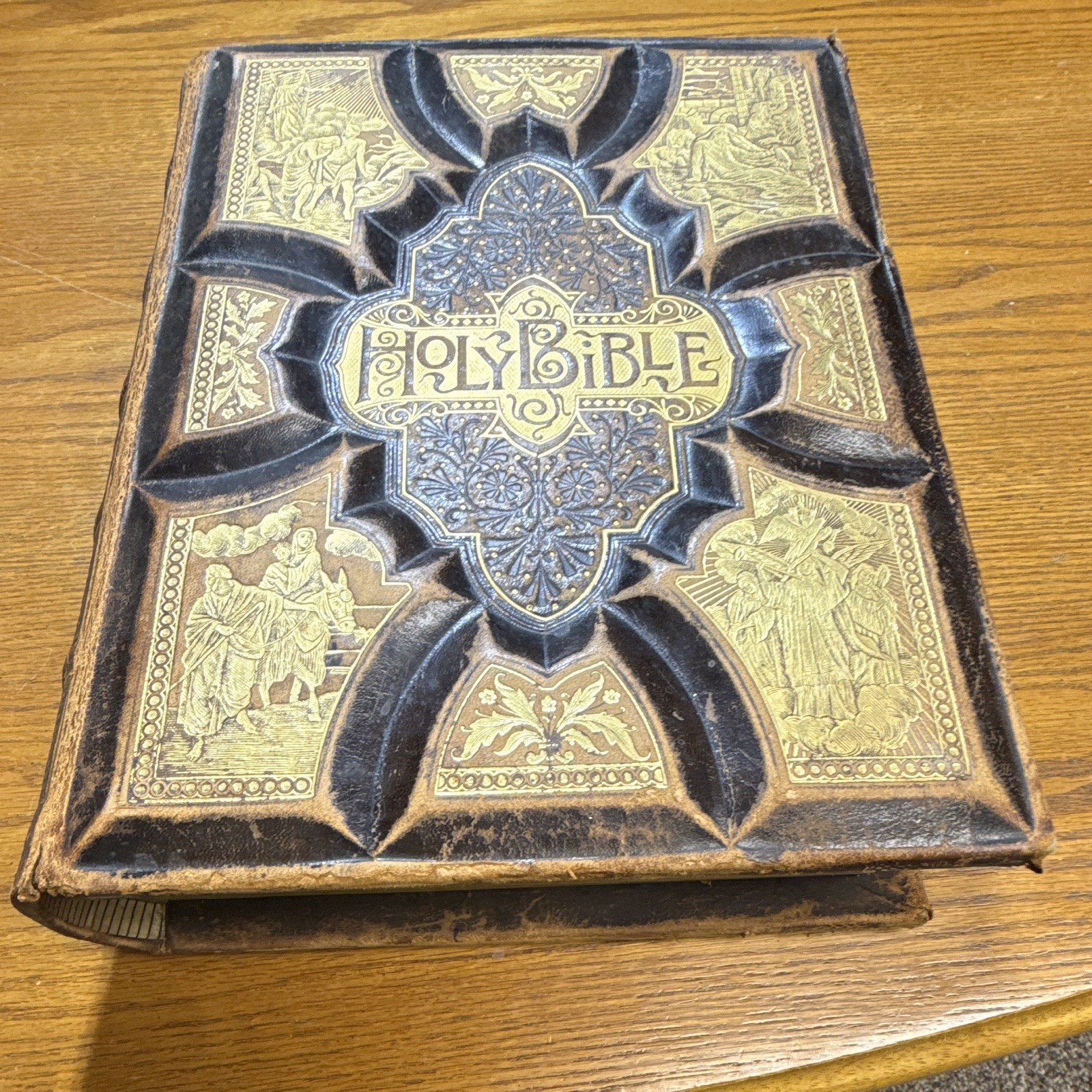 Illustrated Gilded Holy Bible Hardcover 1894 belonging to nephew of Daniel Boone