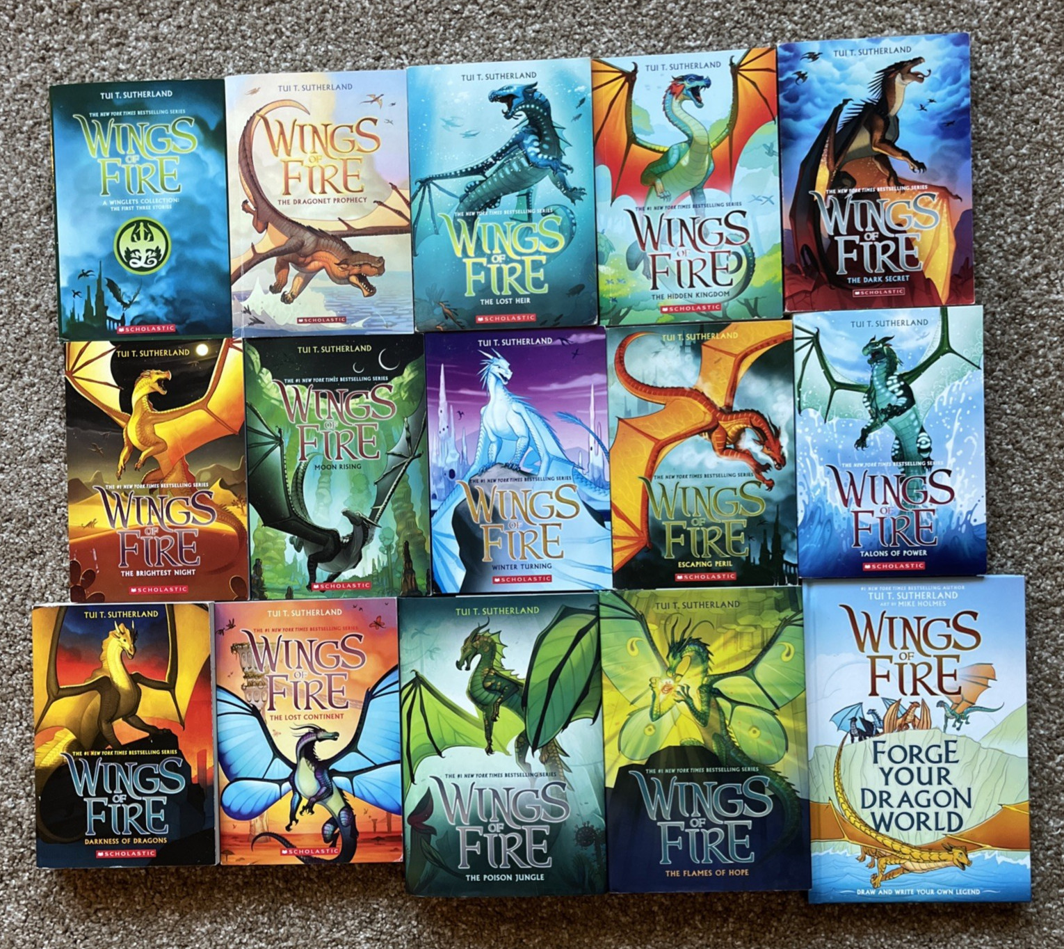 Lot of 15 Wings of Fire books Tui T. Sutherland HC & PB 1-11, 13 & 15 *LIKE NEW*