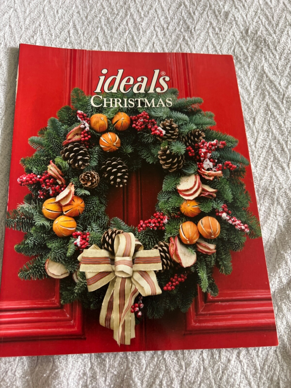 Christmas Ideals 2015 by Melinda Rumbaugh (2015, Trade Paperback)