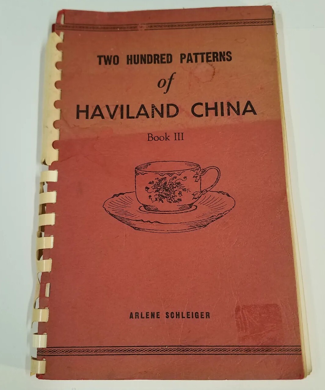 Two Hundred Patterns of Haviland China Book III Clean 1969 over 134 pages