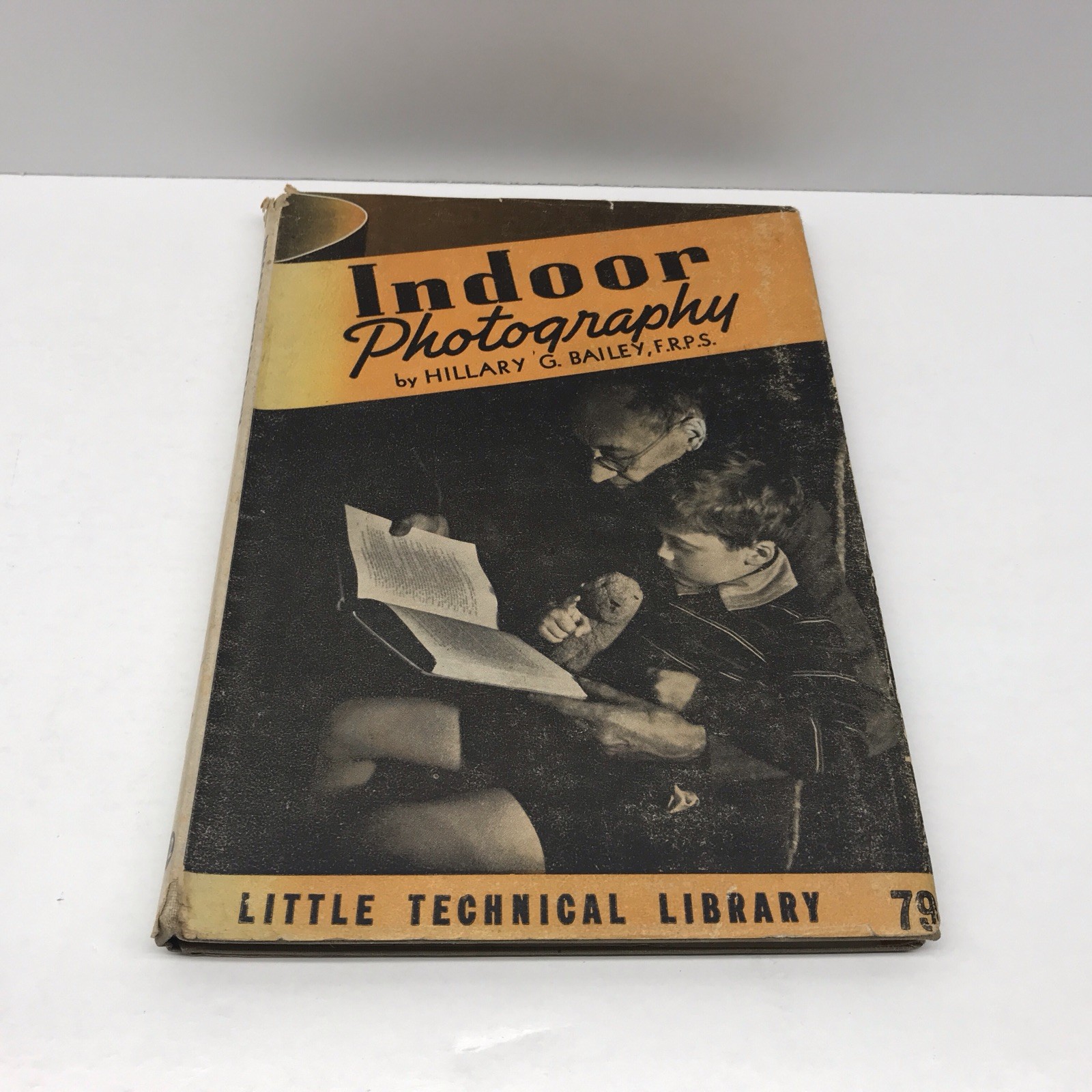 Indoor Photography~Hillary G. Bailey~1940 Small Hardcover w Dust Jacket
