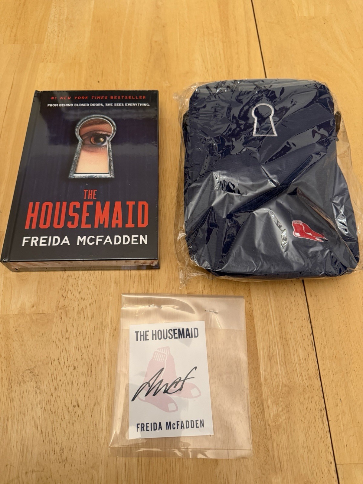 *RARE* SEALED Red Sox The Housemaid Special Edition w/ Signed Book Plate and Bag
