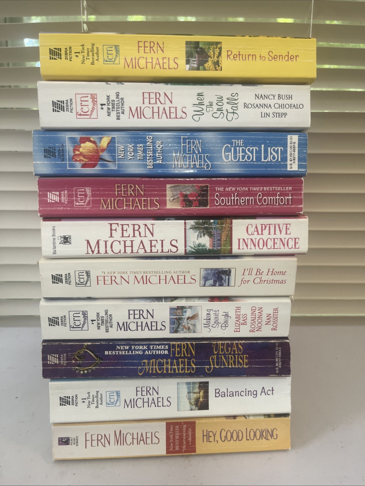 Lot of 10 – Fern Michaels – Mass Paperback Books – FREE SHIPPING