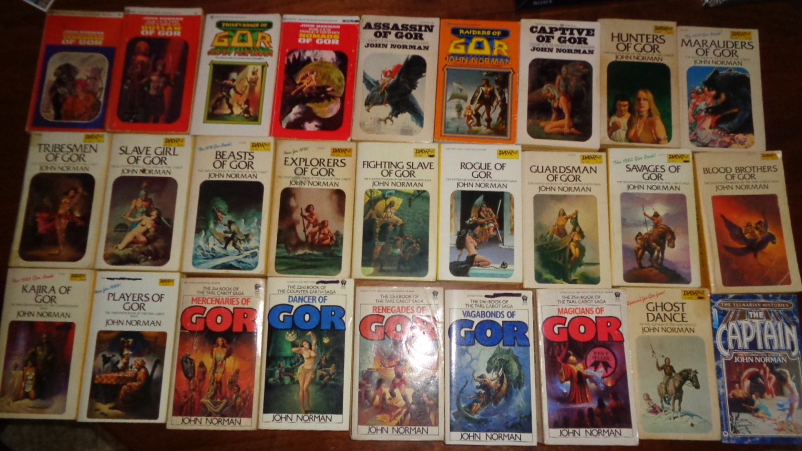 Full set GOR Vol’s 1 thru 25 COUNTER-EARTH John Norman TARL CABOT many PBOs, PBs