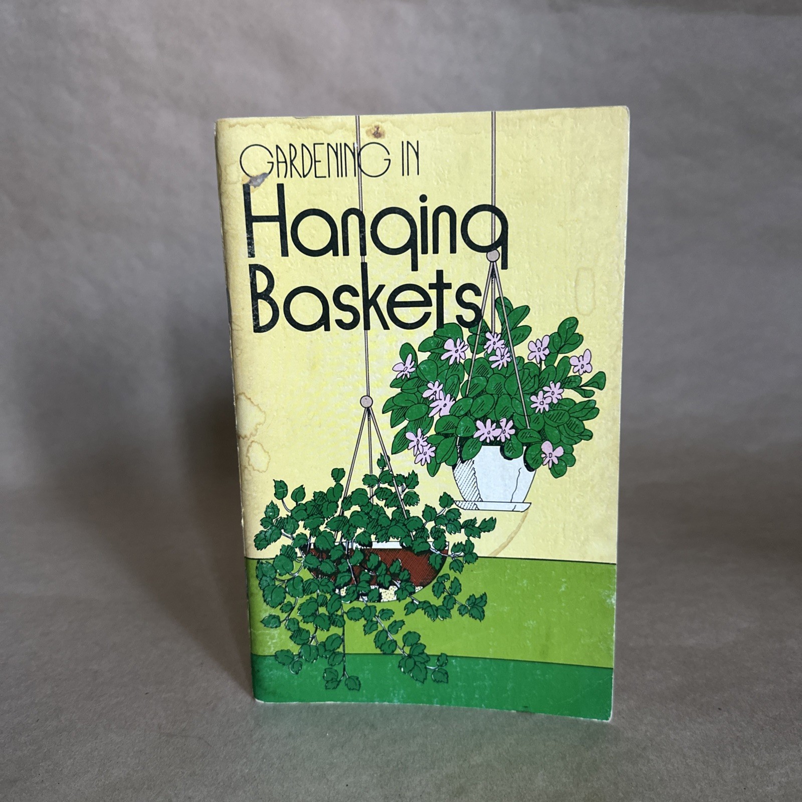 Vintage Gardening In Hanging Baskets Softcover Rex Mabe 1973 Potpourri Press