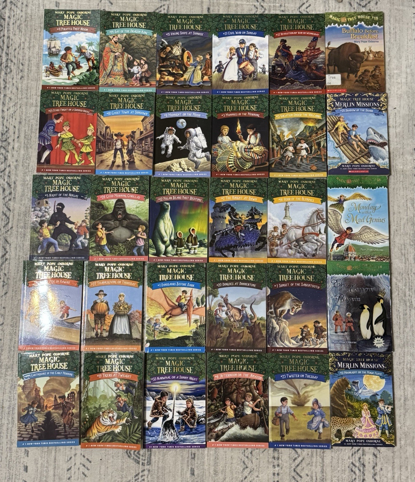 Magic Tree House Lot Of 30 Chapter PB Books by Mary Pope Osborne