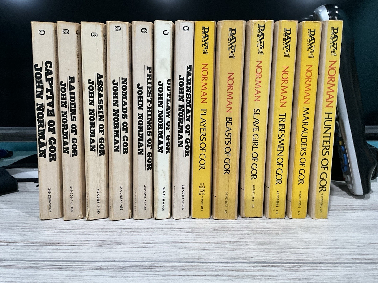 GOR John Norman LOT. Gor 1-7 Ballantine And 6 DAW Edition Books