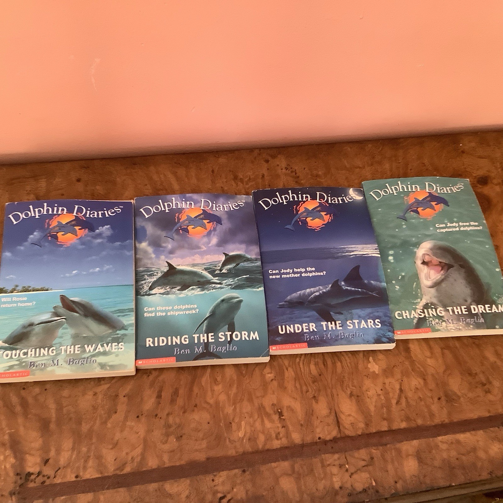 Dolphin Diaries Books 2, 3, 4, 5.Ben M. Bagilo Scholastic Printing 2002 Lot Of 4