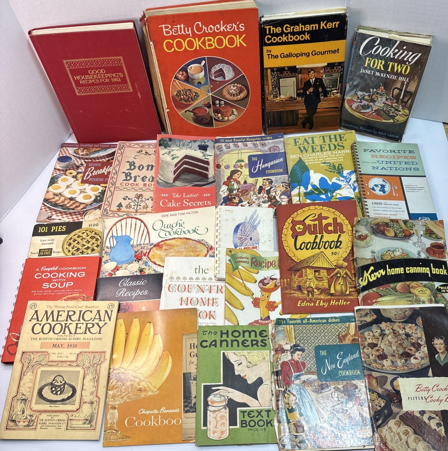 25 Vintage Cook Books Lot Recipe Books Cook Book Kitchen Cooking 1930 – 1970’s