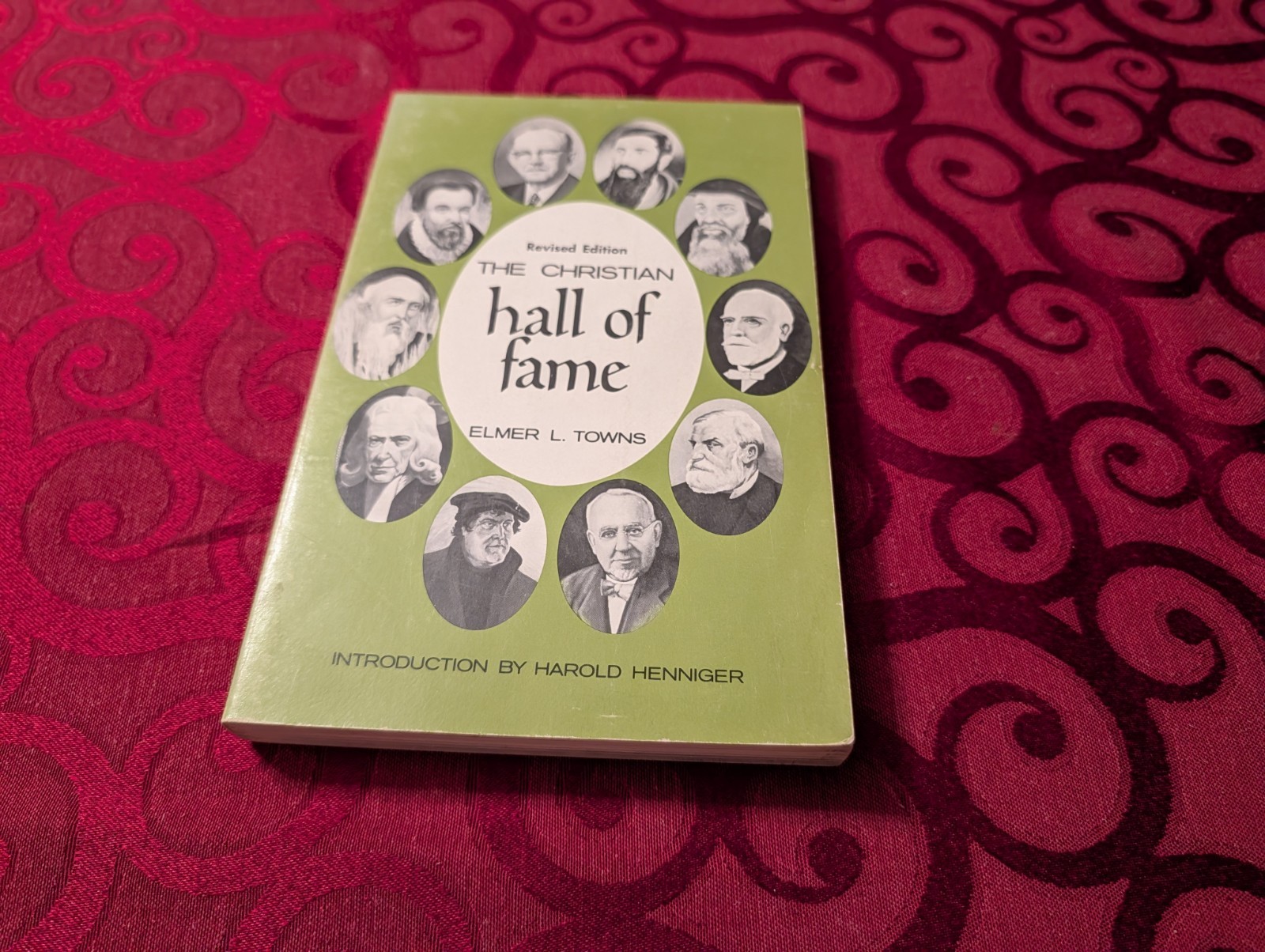 The Christian Hall of Fame – Paperback By Towns, Elmer L – GOOD