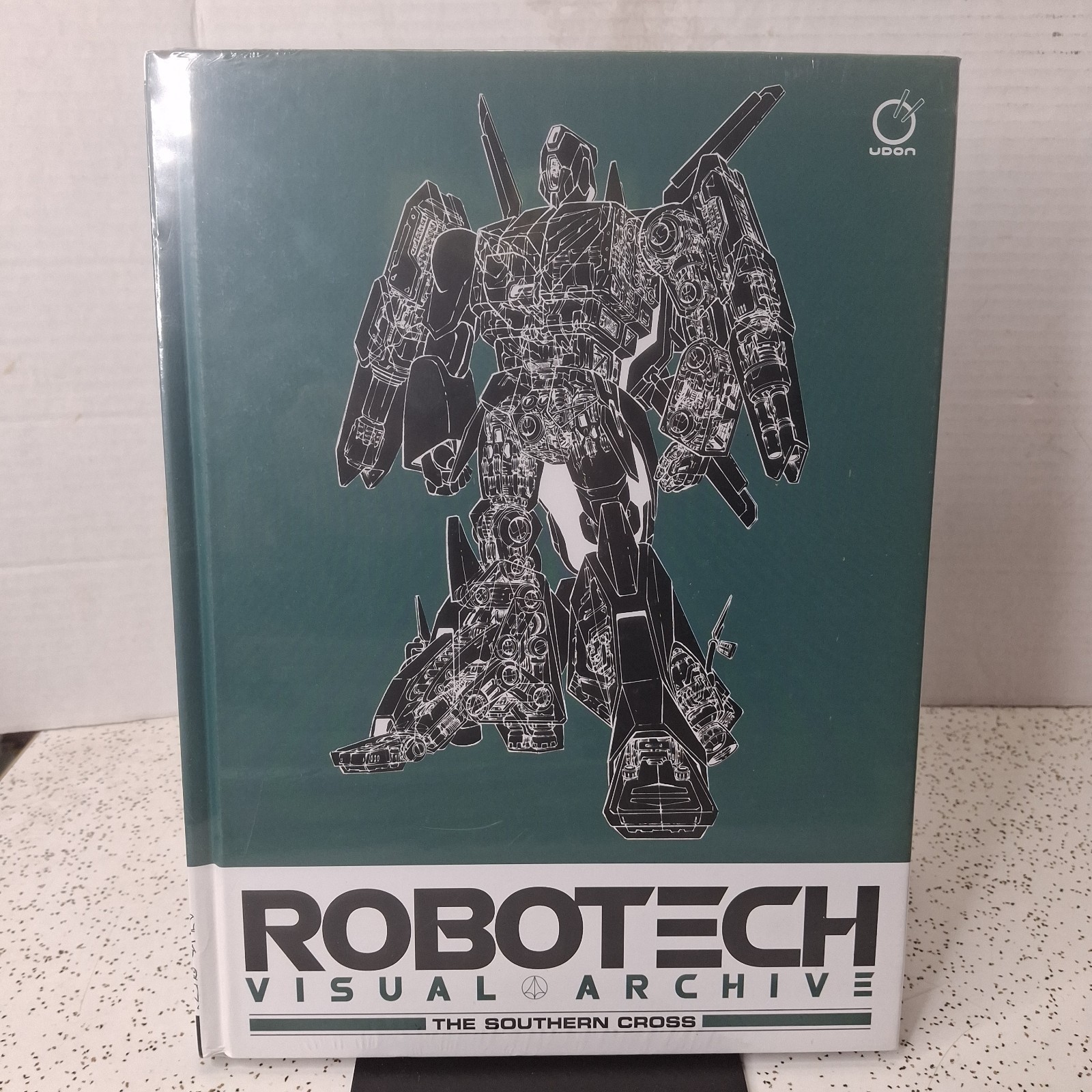 Robotech Visual Archive: the Southern Cross by UDON (2021, Hardcover)